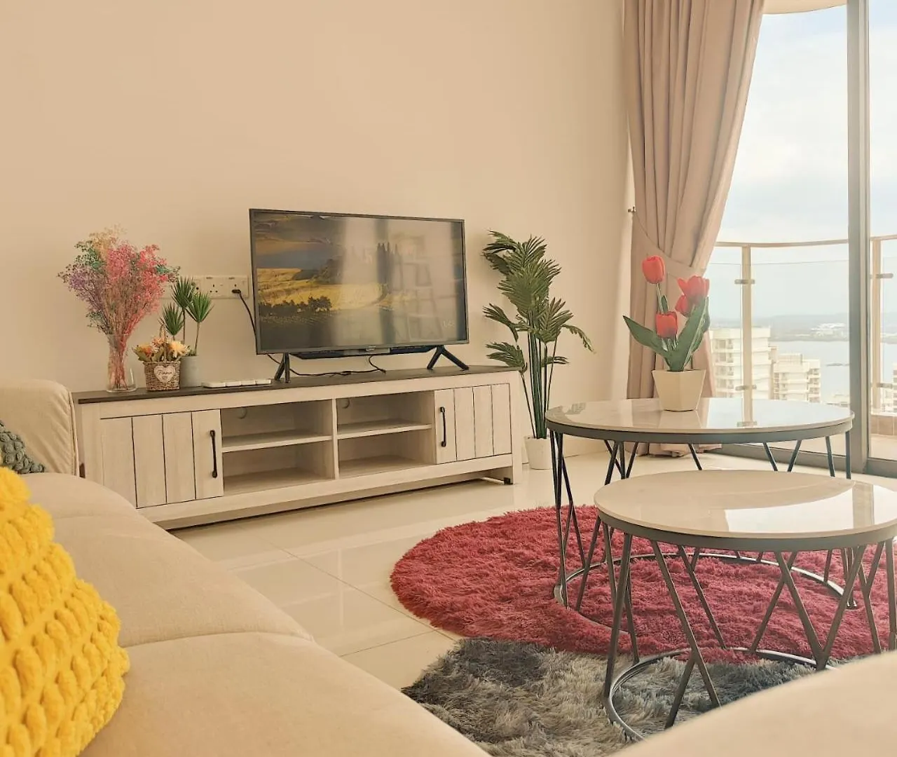 Apartman 金海湾@Dangabay Yi Jia Homestay3房2厕顶楼豪华版4-12人适合家庭入住 Johor Bahru Malajzia